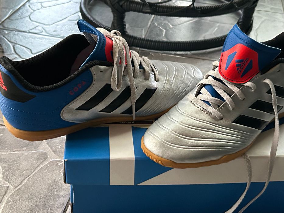 Футзалки adidas 41 розмір