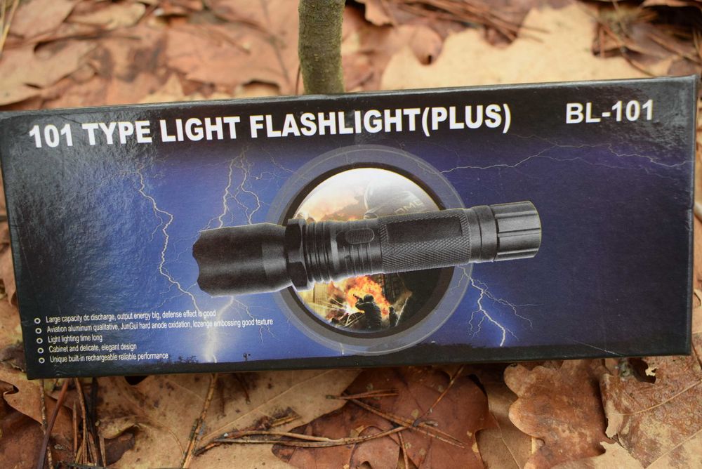 Latarka z paralizatorem -101 - BL1202  MODEL 2026 samoobrona HIT