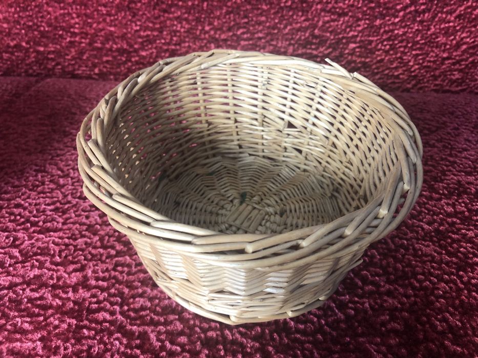 Koszyki z wikliny 4 sztuki jak nowe
