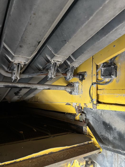 Комбайн New Holland TX 66