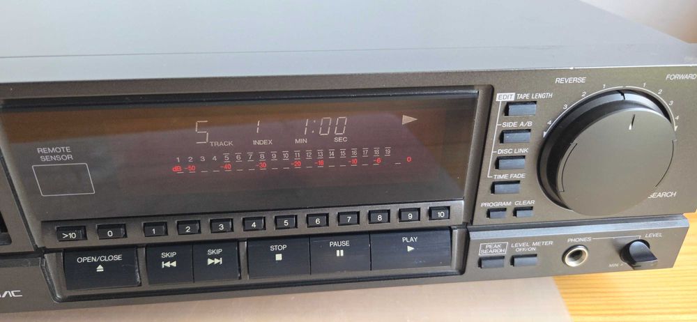 Odtwarzacz CD Technics SL-PG500A