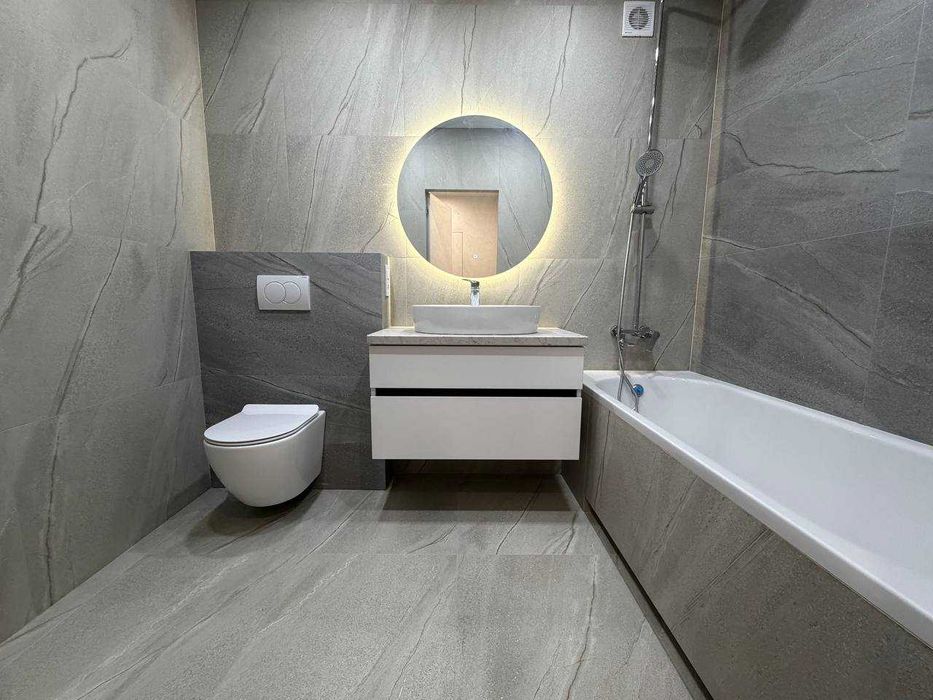 Продам ТОП 1  квартира Днепровская Брама 2