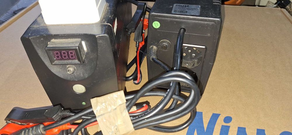 Инвертор 220в-600W Ибп Ups Дбж Зарядное Солнечная панель