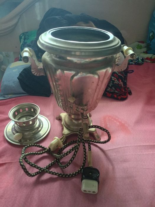 Самовар електричний з латуні