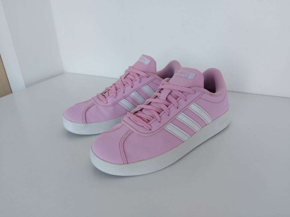Buty trampki Adidas w rozmiarze 37 1/2