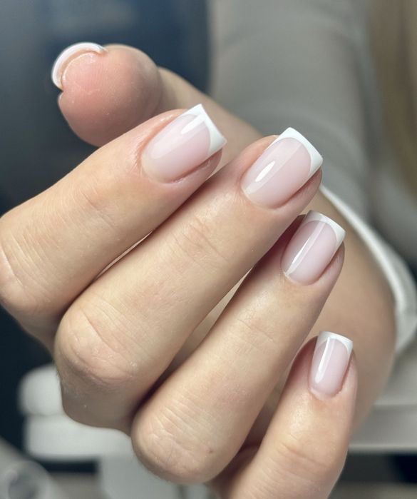 Маникюр,коррекция, покрытие гель-лаком, наращивание типсами.Бровари