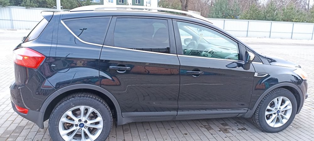 Ford Kuga 2011рік.