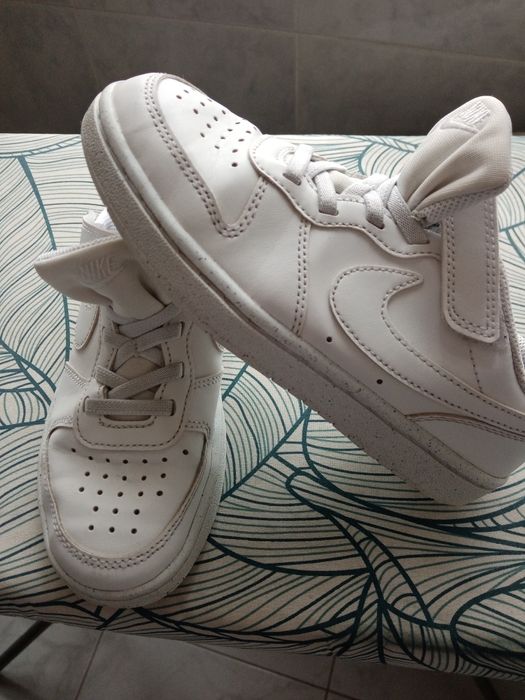 Tenis criança Nike air Force tamanho 32
