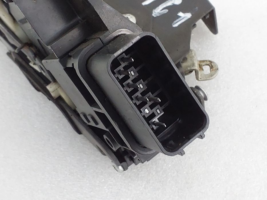 Fechadura / fecho porta frente esquerdo FORD C-Max (DM2)