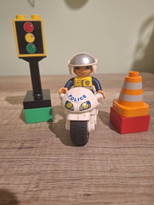 Lego duplo zestaw motocykl policyjny 5679