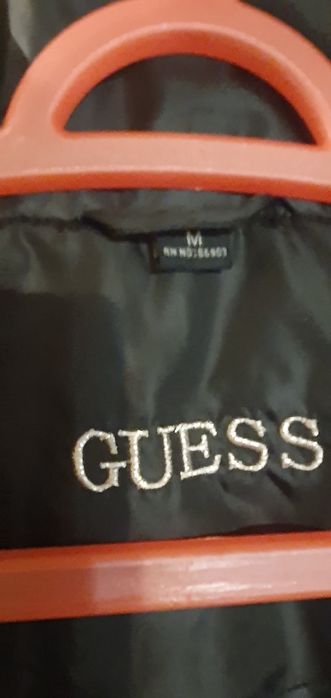 Śliczna kurtka damska ocieplana puchowa Guess
