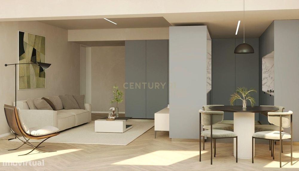 T2 Apartment with Balcony and Storage Rooms in the Royal Venture Sá da Bandeira Development
