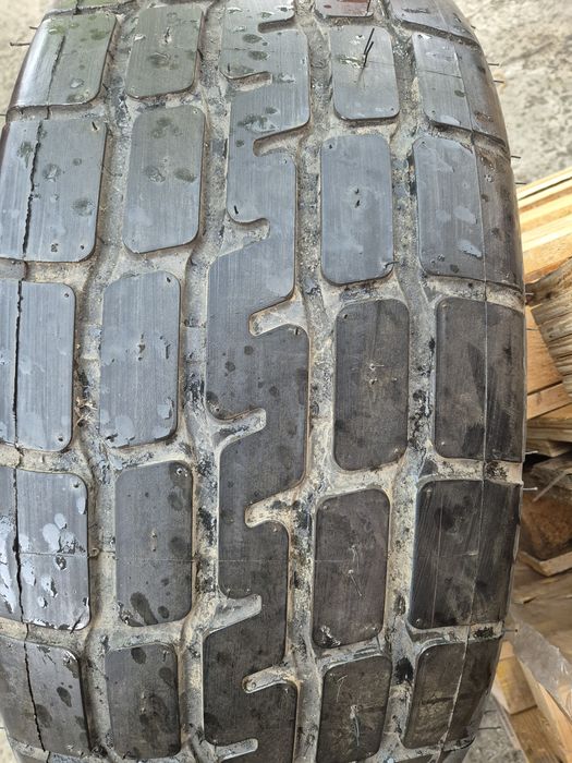 Opony 355/60r18  (325/65r18)  13.0/65r18