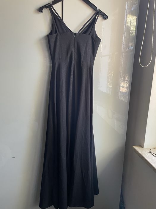 Sukienka XS długa czarna z rozcięciem