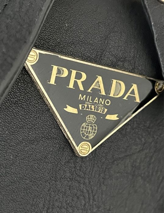 PRADA inspirowana Czarna torebka damska ze zlotymi elementami