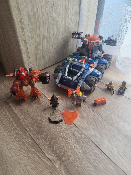 Kolekcja zestawów lego nexo knights