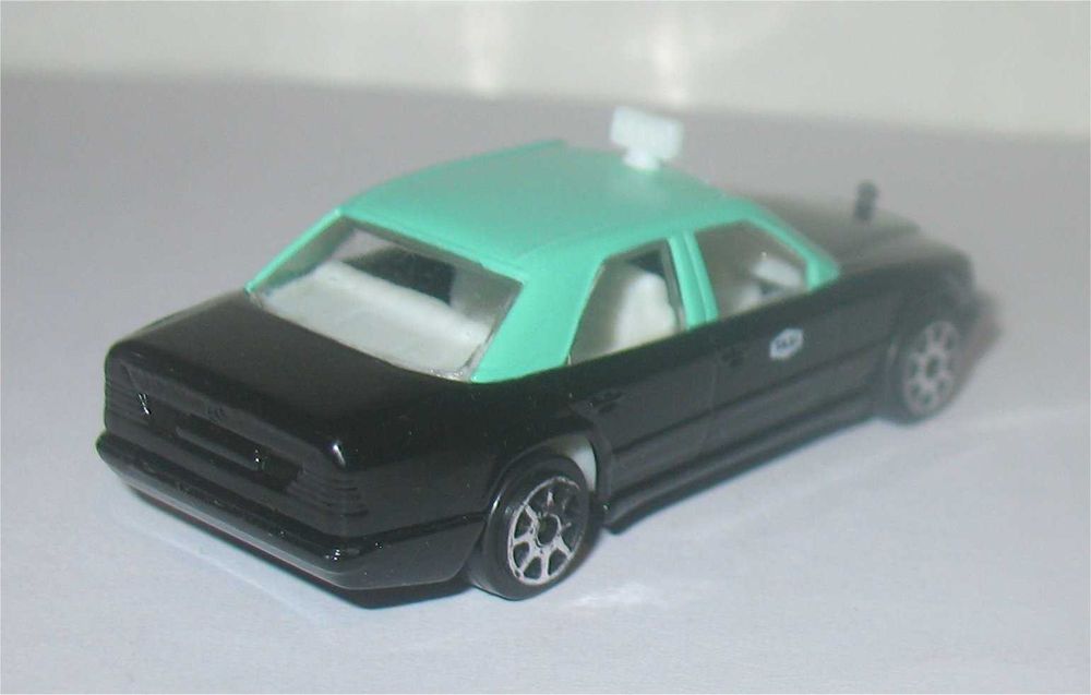 Poliguri - Mercedes 200 (W124) - Taxi de Portugal