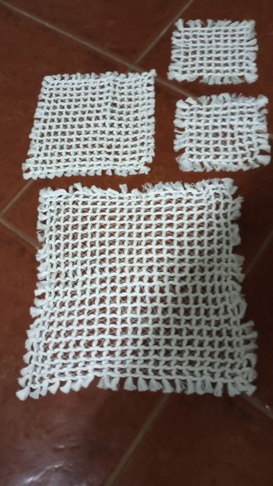 Conjunto de 4 Naperons linha número 60