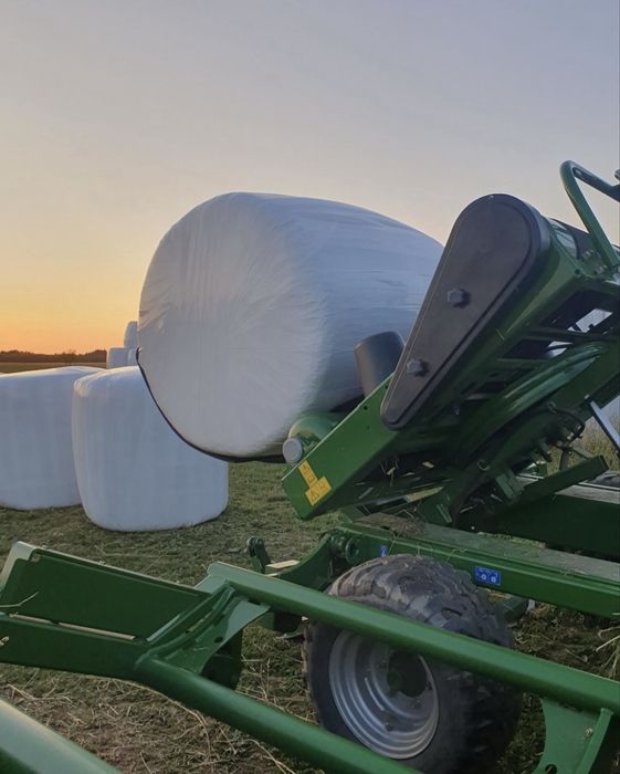 Sianokiszonka w balotach 2025 – koniczyna