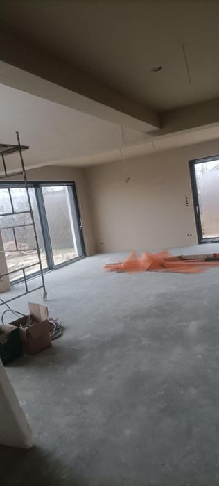 Tynki Posadzki Maszynowo ocieplenie Pianą Pur