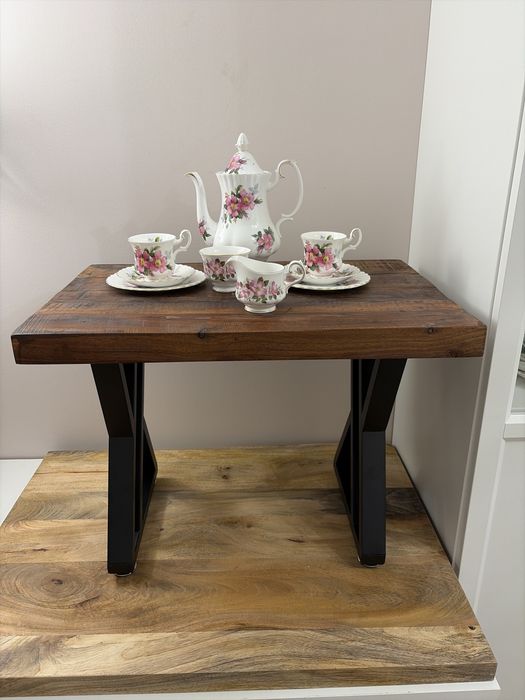 Stolik kawowy, loftowy, vintage, industrialny z drewna z odzysku