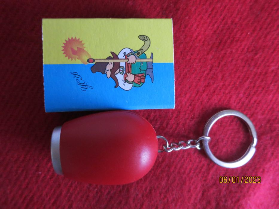 Годинник міні цифровий світлодіодний із проекцією часу (із брелоком)