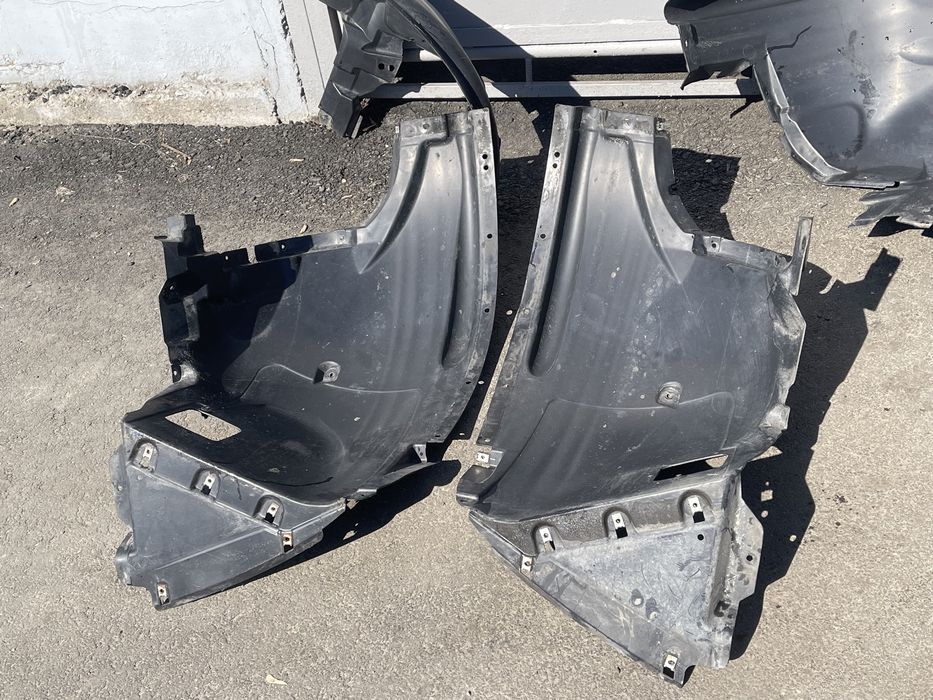 Подкрылок передний задний BMW X5 E53 E70 F15 Підкрилок БМВ Е70 ф15 ф25