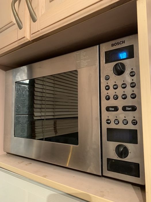 Мікрохвильова піч BOSCH HMT8651