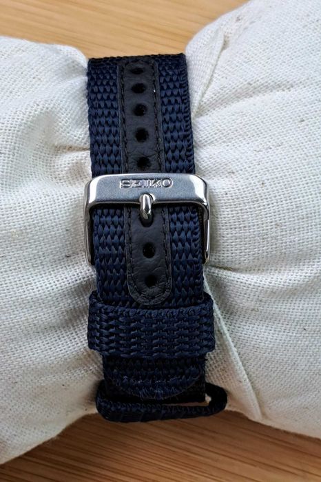 Relógio Seiko Chronografo SND379R – Look Militar azul
