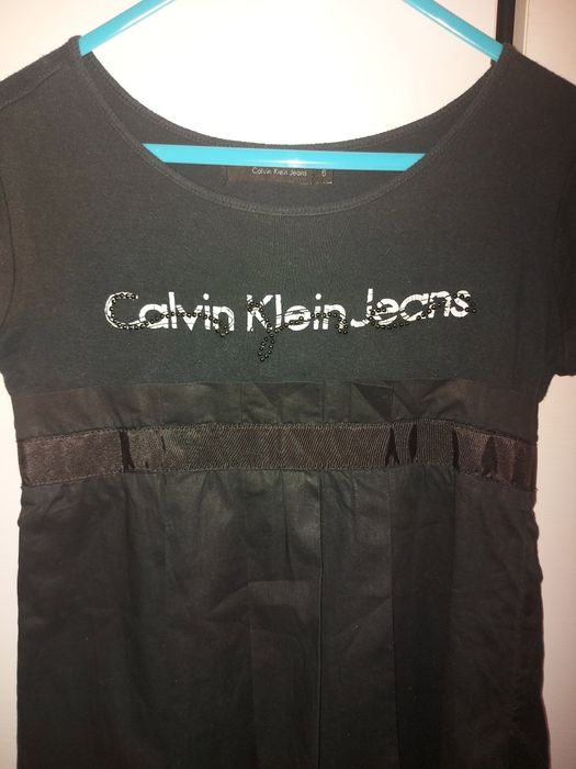 Czarna sukienka Calvin Klein Rozmiar 116