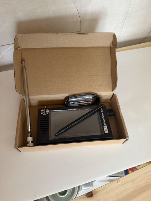 Rádio SDR Multibanda com Ecrã – Novo