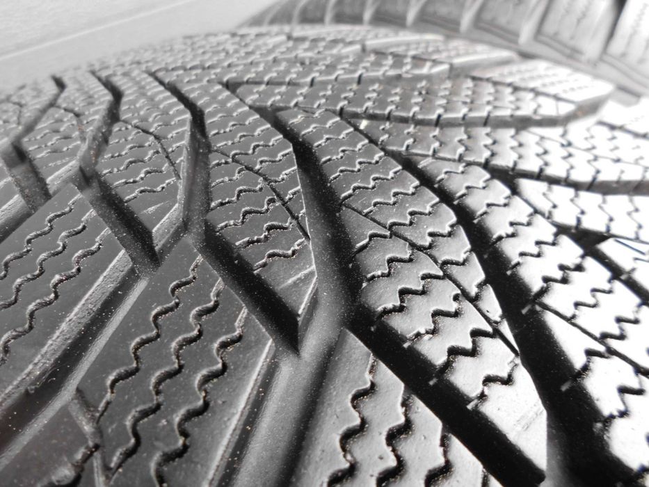 4x Opony zimowe 225/45R17 Nexen Winguard Sport 2 B.Ładne 7,5mm