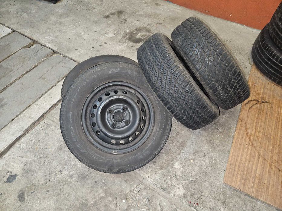 Koła z Oponami Daewoo Lanos lub inne o tym rozmiarze 175/70/13"