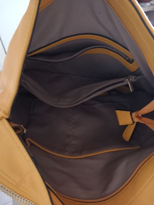 Malas usadas mas em muito boas condições