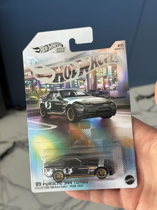 Hot Wheel ’89 Porsche 944 Turbo NFTH HW Auto Icons NFT Virtual Garage
