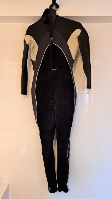 Fatos de Surf Adulto e Criança