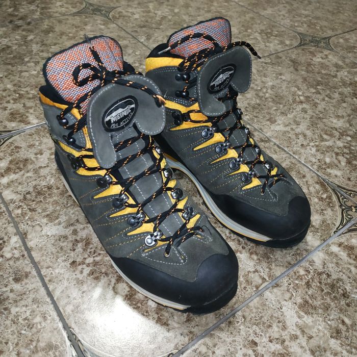 Трекінгові черевики  Meindl Air Revolution 4.1 GORE-TEX 3089-76 Сірий