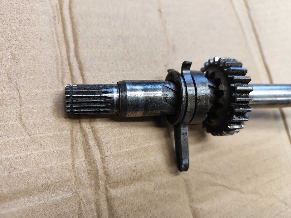 wałek kopnika rozruch romet ogar 205 komar motorynka sprężyna kopki