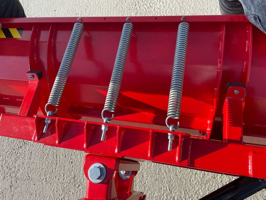 Pług do śniegu z płytą montażową do mini ciągnika  agrosped kubota, Iseki, Yanmar i Mitsubishi promocja