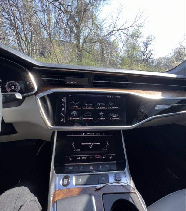Audi a6c8 2023 2л