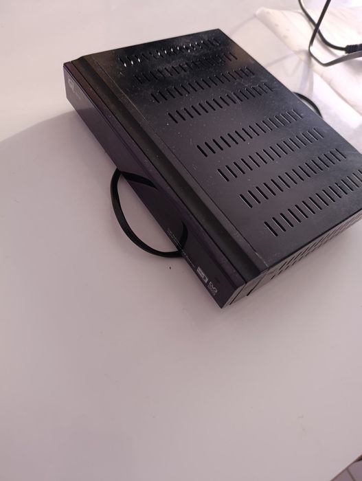 Спутниковый тюнер GIs8120