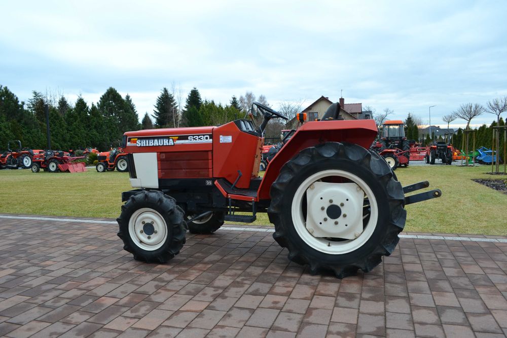 Traktorek japoński mini traktor Yanmar Kubota z ładowaczem