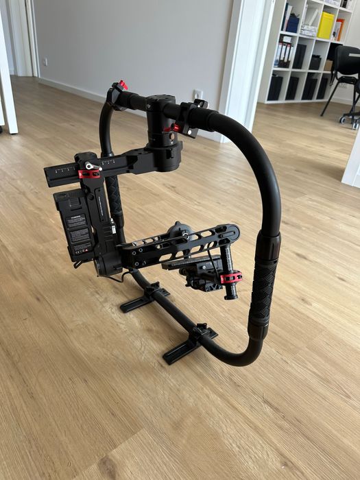 DJI Ronin com caixa peli de transporte, ring, bateria nova