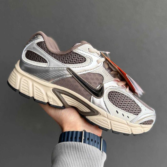 Кроссовки Nike Nike V5 RNR, кросівки найк