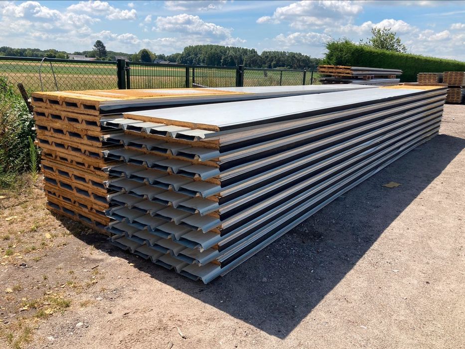 Płyta warstwowa eko gr  20mm /30  dł 11m  1188m2