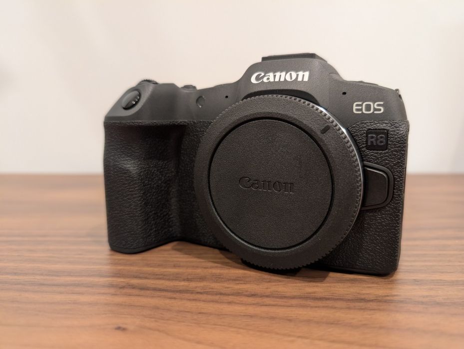 Corpo Canon EOS R8 - Nova com garantia