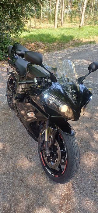 Vendo Yamaha r1 rn19 Marinha Grande • OLX.pt