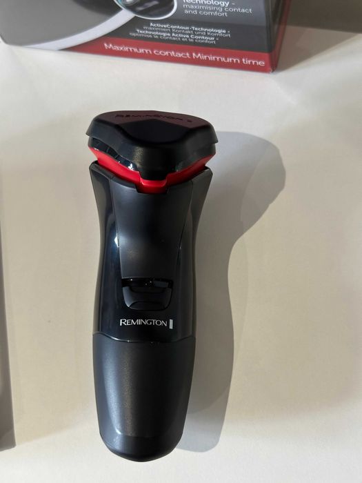 Електробритва чоловіча Remington PR1330