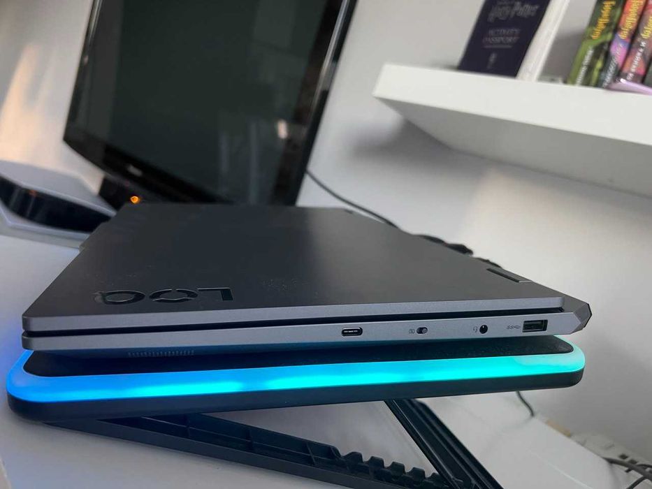 Laptop LENOVO LOQ 15.6" 144Hz R7-7435HS 24GB RAM 512GB GeForce RTX4070