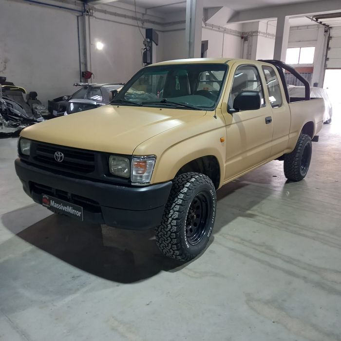 Toyota Hilux 4x4